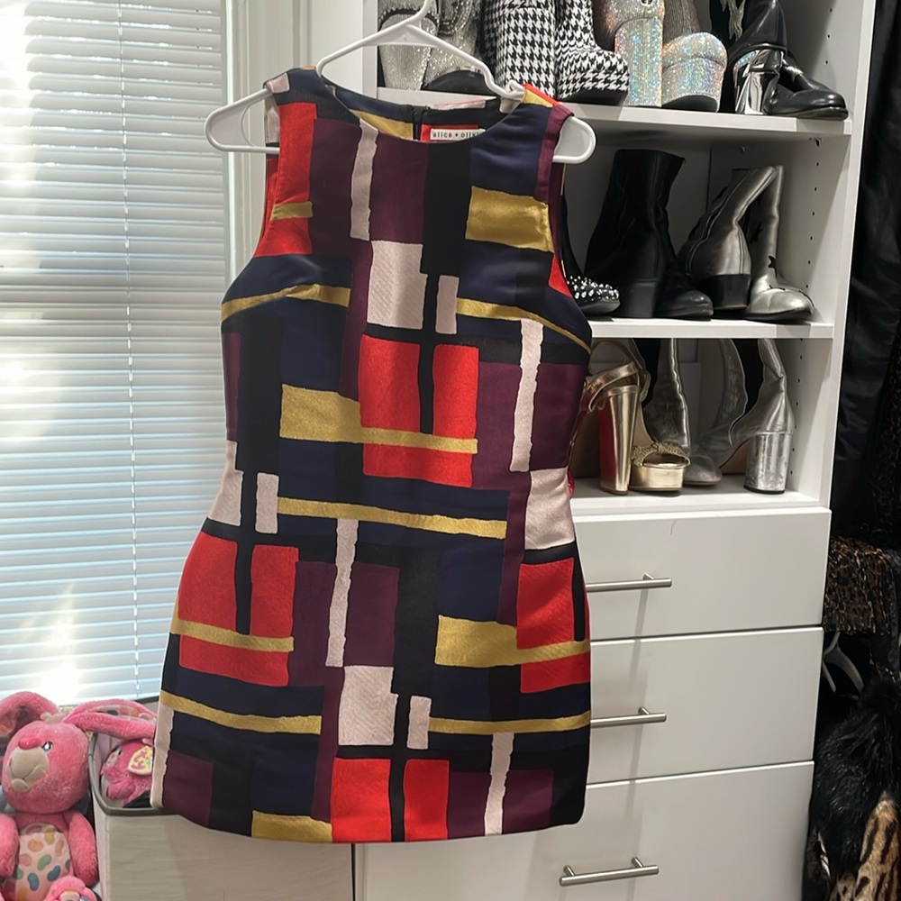Alice and Olivia mini fitted shift dress